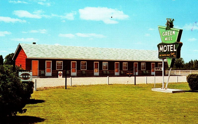 Green Mill Motel - Old Postcard